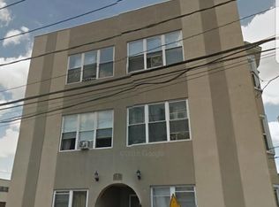 5 Lake St APT 1, Patchogue, NY 11772