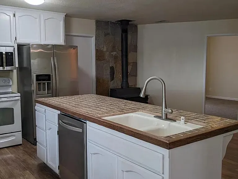 15180 Bancroft Rd — Photo 7
