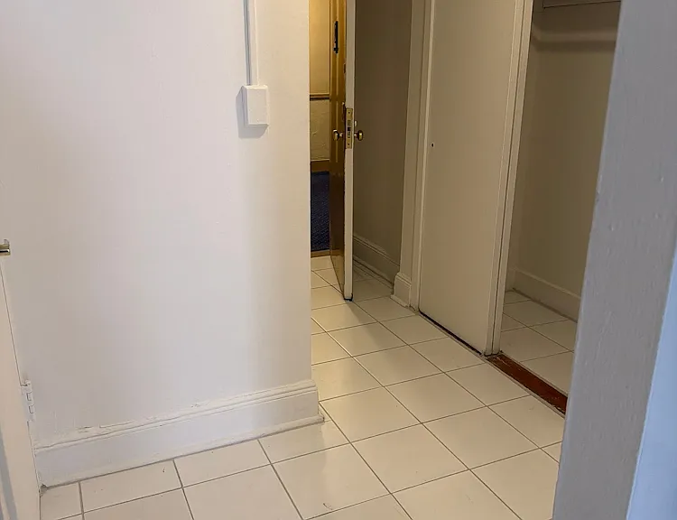 150 E 39th St #610 — Photo 5