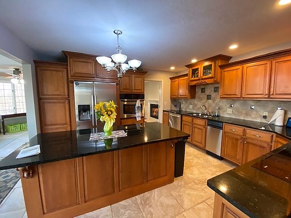 2nd image of 115 Hendron Hills Dr