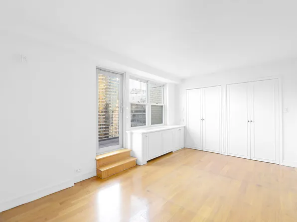 205 East 63rd Street image 9 of 12