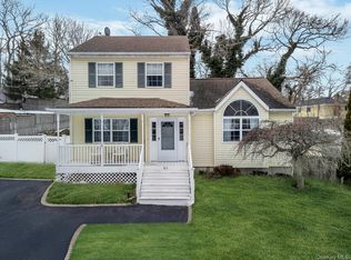 83 Friendship Dr, Rocky Point, NY 11778