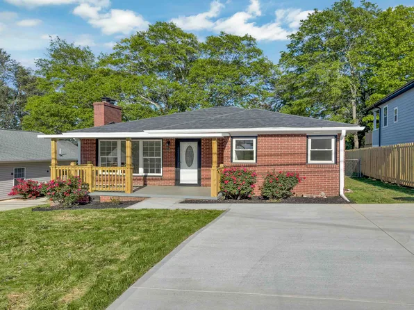 210 Forest St, Greer, SC 29650