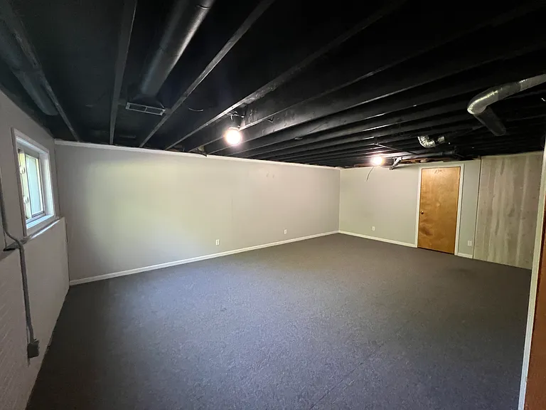 626 Plainfield Ct — Photo 13