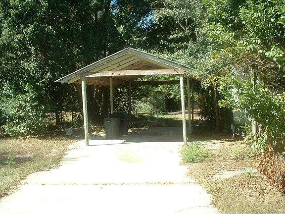 Janet Ave. - Carport