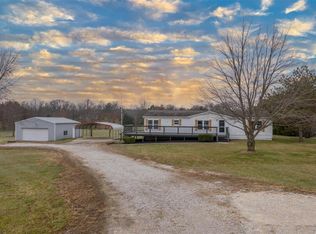 26778 Andrews Ln, Warrenton, MO 63383