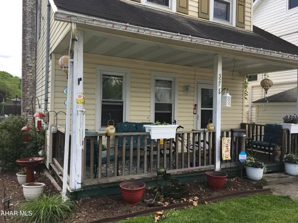 327 W Pitt St, Bedford, PA 15522