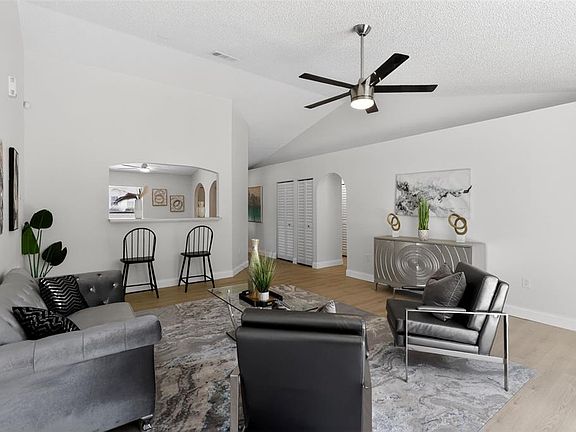 5th image of 307 Plumtree Ave