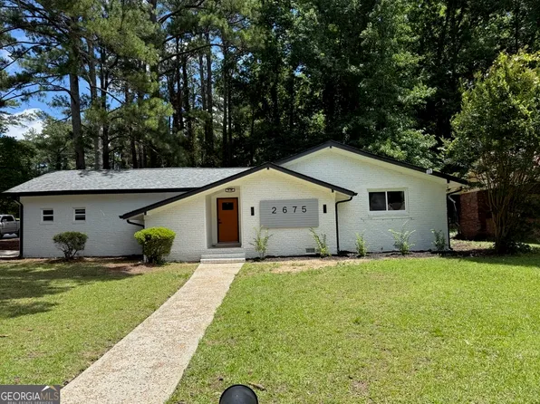 2675 Lantern Ln, Atlanta, GA 30349