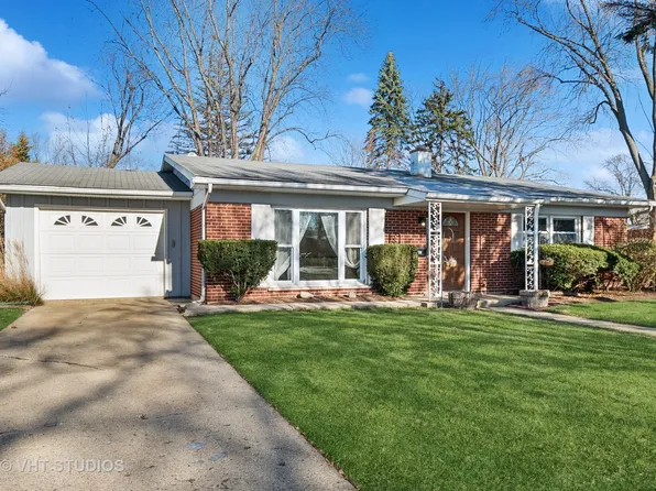 1004 Beverly Dr, Wheeling, IL 60090