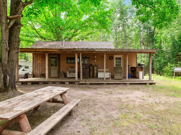 N9065 Lance Rd, Stephenson, MI 49887