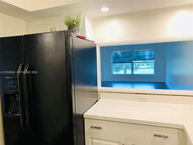 2850 N Palm Aire Dr #404 — Photo 29