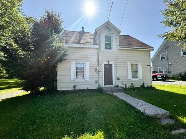 613 Main St, Queens, NS B0T 1P0