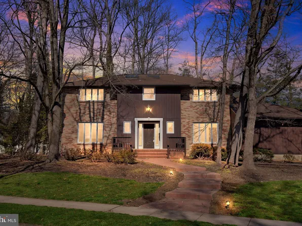 1765 Fireside Ln, Cherry Hill, NJ 08003