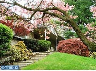 327 Saybrook Rd, Villanova, PA 19085