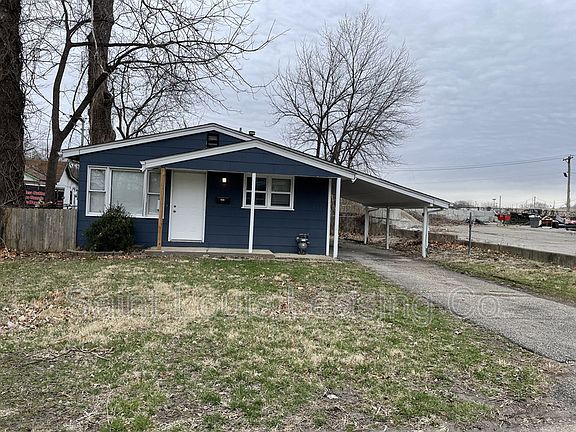 2nd image of 3626 Isolda Ave