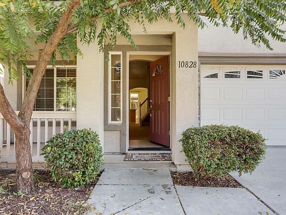 3rd image of 10828 Arrowood Ct