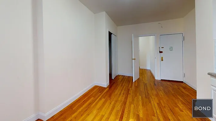 Rented by Bond New York | media 10