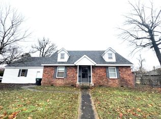 320 Goingsnake St, Tahlequah, OK 74464