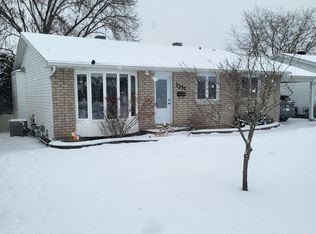 2390 Ogilvie Rd, Ottawa, ON K1J8K2