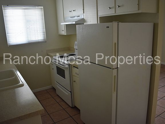4th image of 2605 Highland Ave