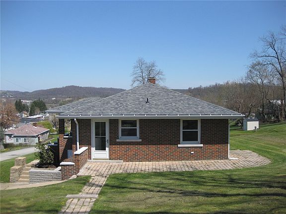 4th image of 227 2nd St