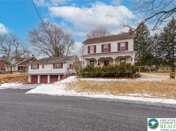 5454 Mauser St, Laurys Station, PA 18059