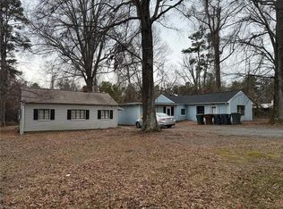 609 Creek Ridge Rd, Greensboro, NC 27406