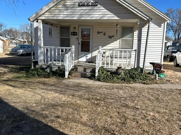 908 S Monroe St, Hugoton, KS 67951