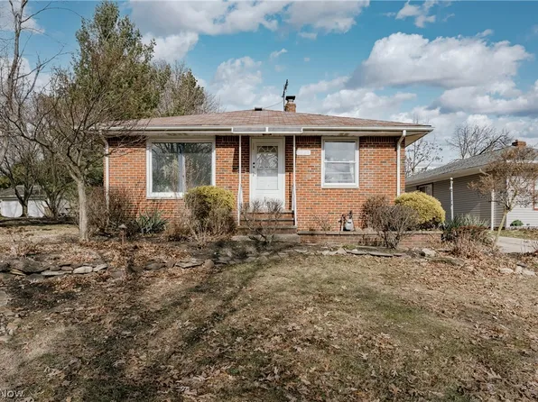 5731 Andover Blvd, Garfield Heights, OH 44125