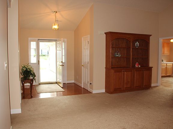 Built-in Bookshelves!