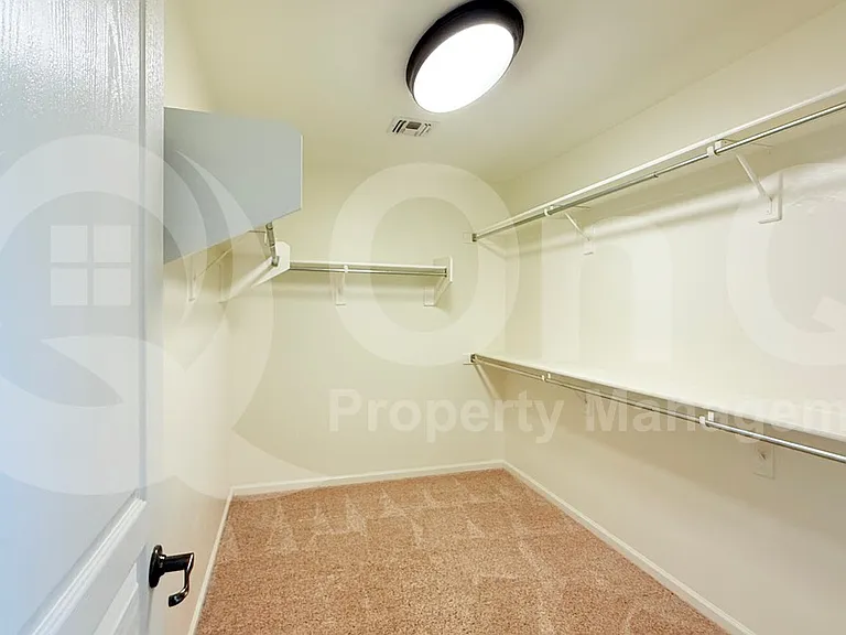 2950 E Dublin St — Photo 3