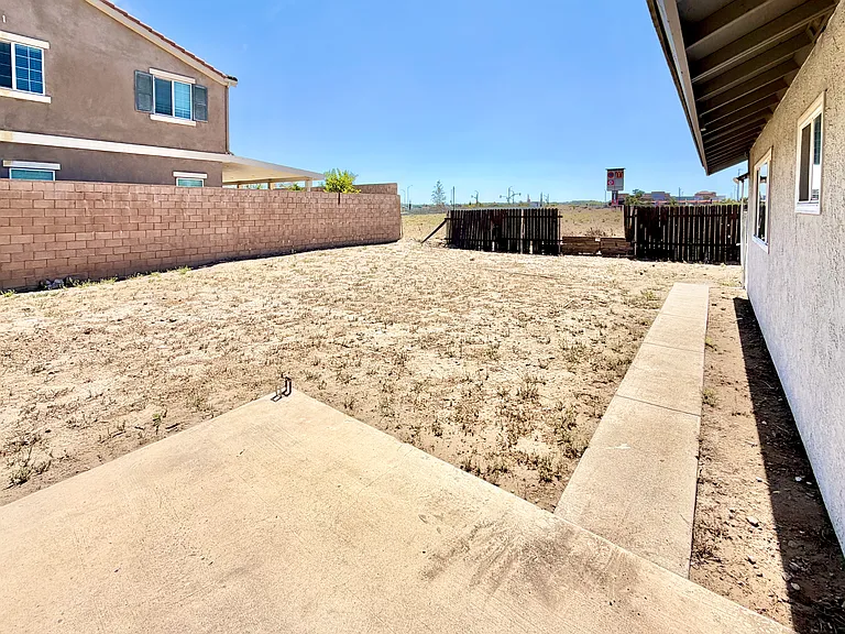 1017 W Casmalia St — Photo 28