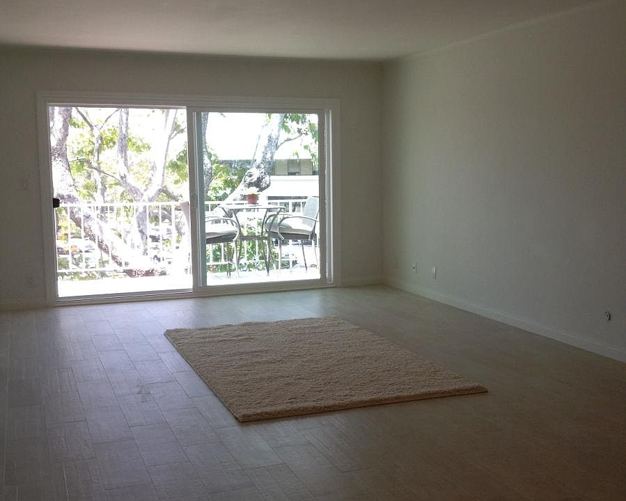 1st image of 300 Cagney Ln Ph 17