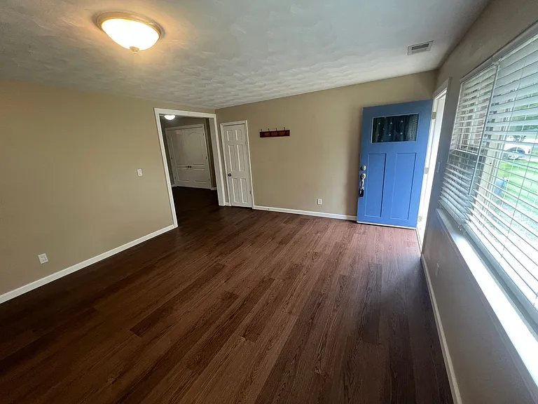 421 Brian Ave — Photo 7
