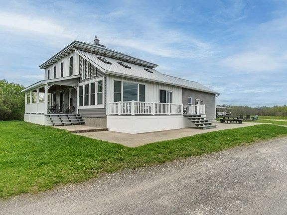 3rd image of 2268 State Highway 812