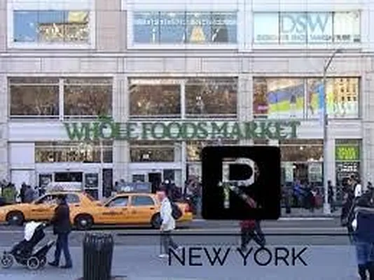 Sold by R New York | media 19