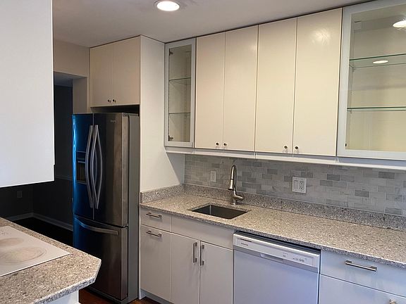 Updated kitchen. Refrigerator does not have ice maker connected.