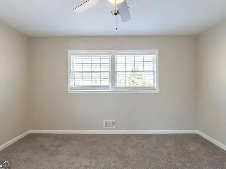2833 Lynda Pl — Photo 14