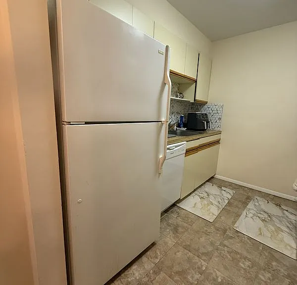 304 Town Hill Rd — Photo 4