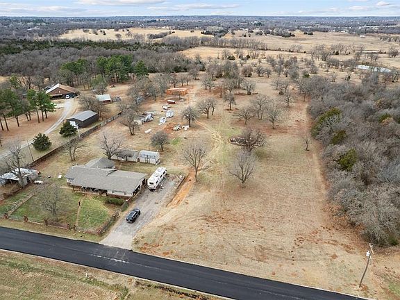 2nd image of 615 Yoachum Rd