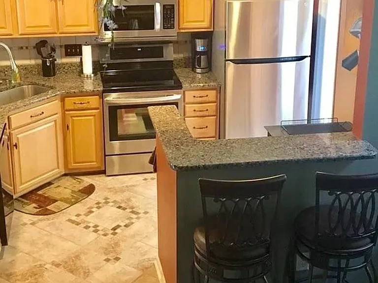 856 Pelican Bay Dr — Photo 2