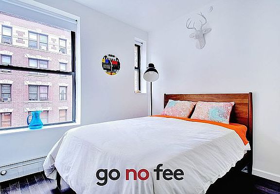 5th image of 272 Manhattan Ave APT 3A