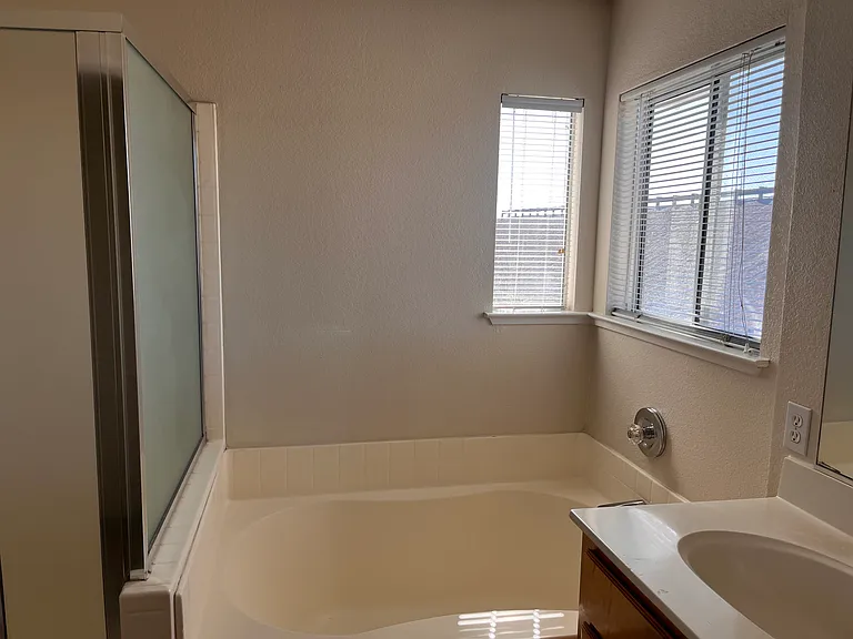 5383 Rockwood Cir — Photo 9