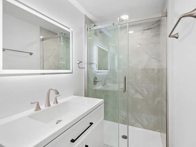 Helen St — Photo 10