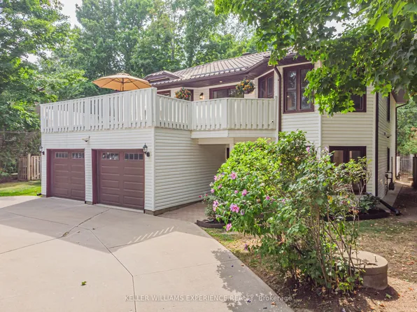 2030 Lilac Dr, Innisfil, ON L9S 1Y9
