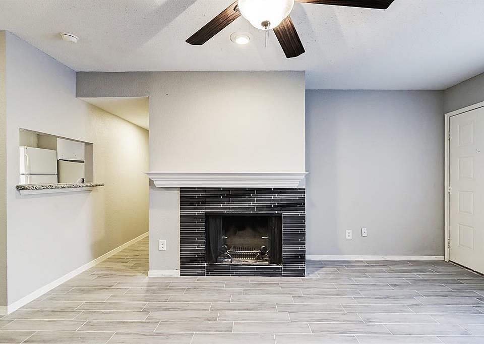 1st image of 1880 White Oak Dr APT 177