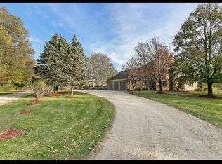 7 Cross Timber Rd, Barrington Hills, IL 60010
