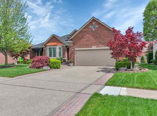 17297 Country Club Dr, Macomb, MI