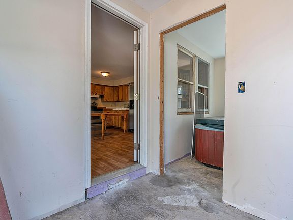 2nd image of 22 Burnham Road